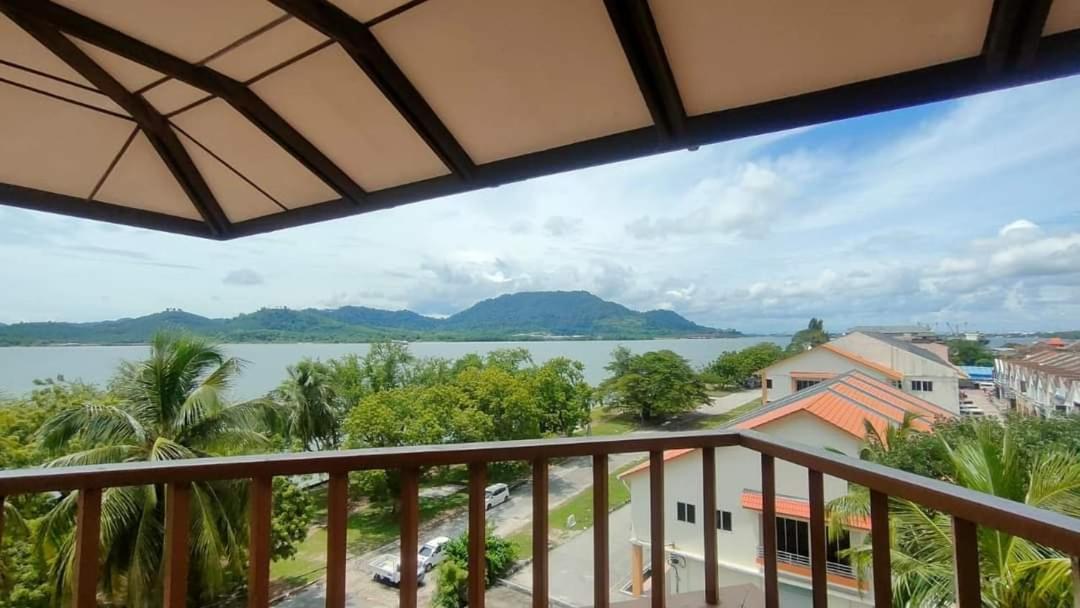 The Orient Star Resort Lumut Exterior foto